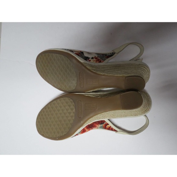 Aerosoles Size 7.5 Wide Wedge Heel Slingback Sandal Heels Beige Dozen Roses - Picture 10 of 11
